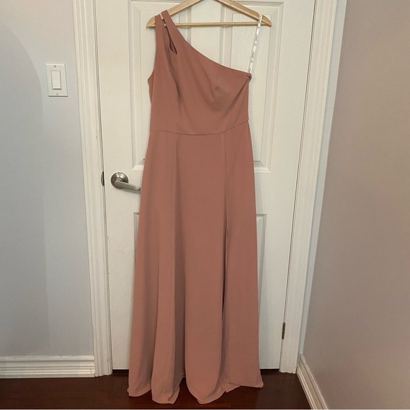 Davids Bridal Chiffon One-shoulder cutout bridesmaid dress - Picture 4 of 5